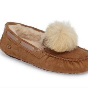 women’s ugg slippers